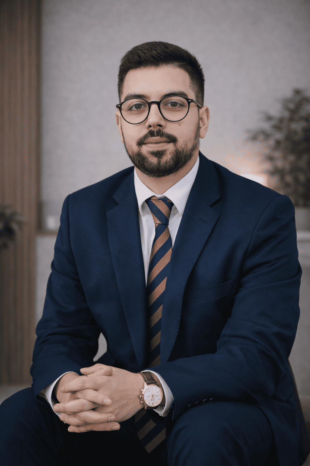 Foto Jorge Editada C.png